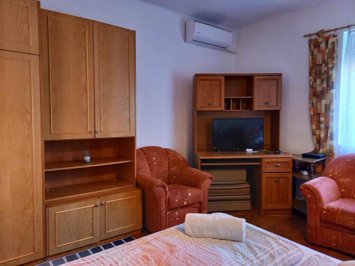 Clara Apartman Кестхей Екстер'єр фото