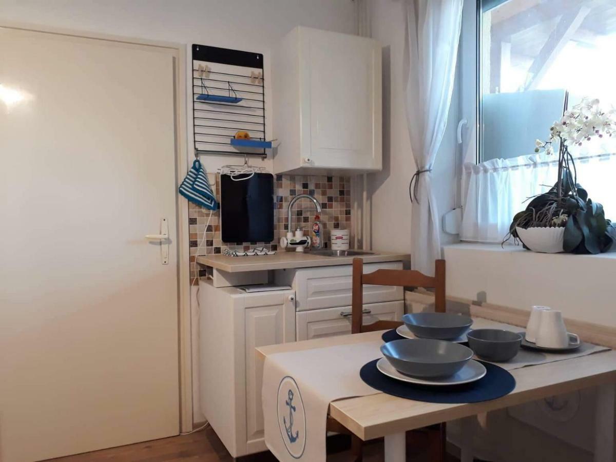 Clara Apartman Кестхей Екстер'єр фото
